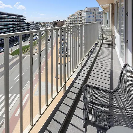 2 Bedroom Gorgeous In Appartement